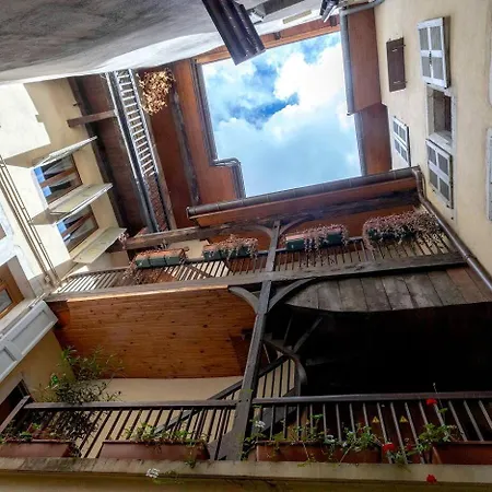 Le Hippie-chic, Hyper Centre Apartment